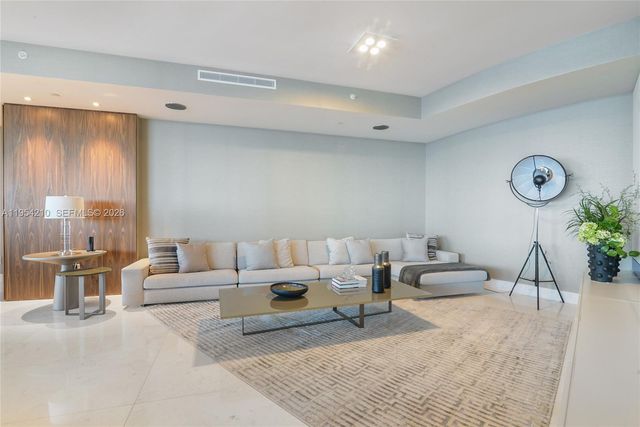 18555 Collins Ave 4305, Sunny Isles Beach, FL 33160