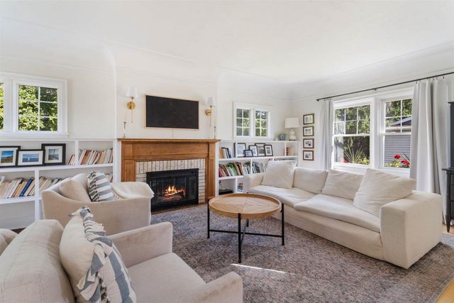 820 7th Ave E, Superior, WI 54880