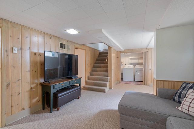 820 7th Ave E, Superior, WI 54880