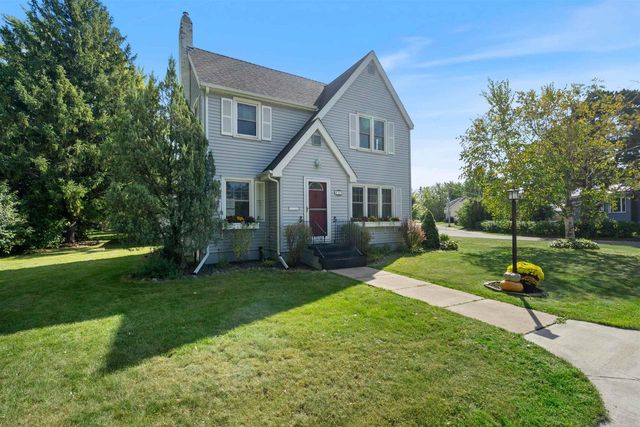 820 7th Ave E, Superior, WI 54880