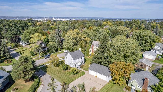 820 7th Ave E, Superior, WI 54880