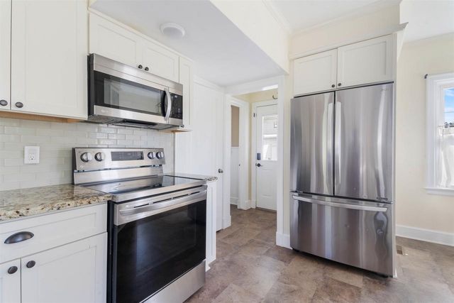 820 7th Ave E, Superior, WI 54880