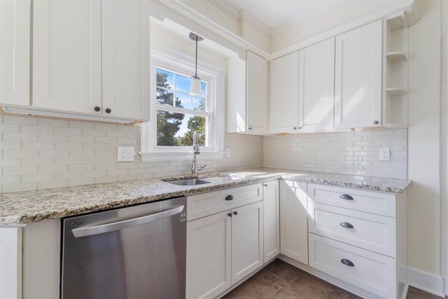 820 7th Ave E, Superior, WI 54880