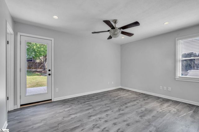 114 Saturn Lane, Greer, SC 29651