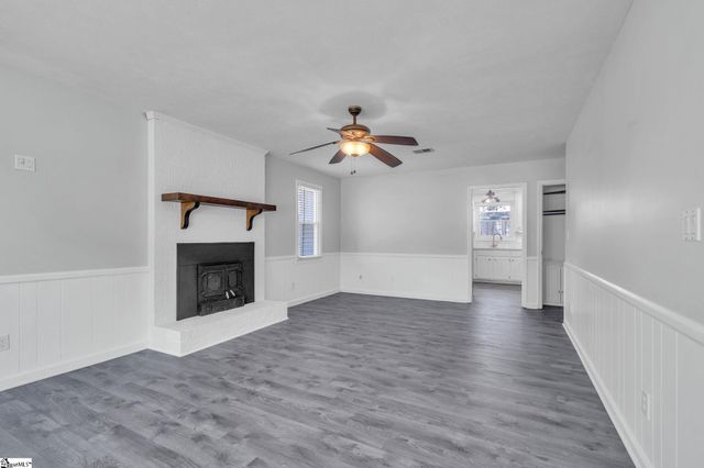 114 Saturn Lane, Greer, SC 29651