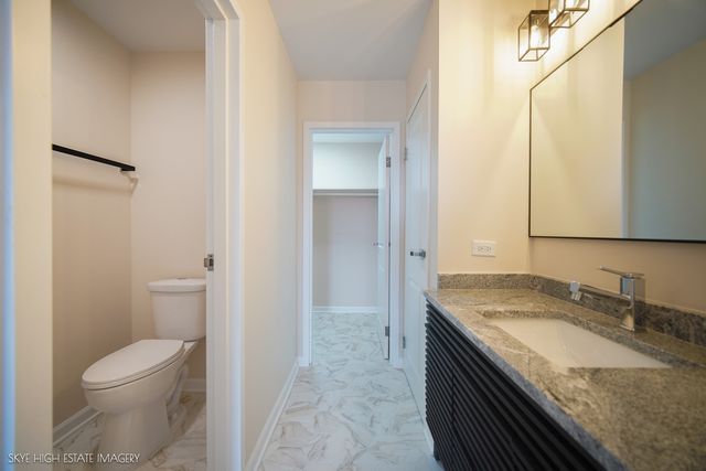 900 W Sunset Drive 505, Glenwood, IL 60425