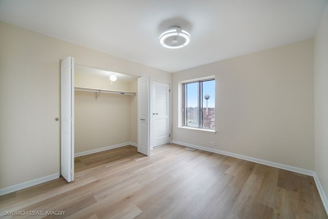 900 W Sunset Drive 505, Glenwood, IL 60425