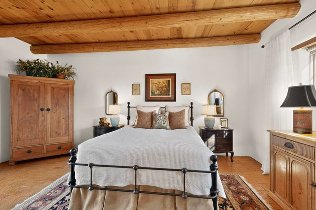 253 Old Church Road, Corrales, NM 87048