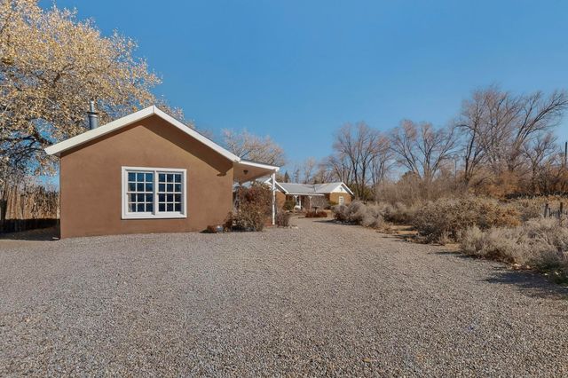253 Old Church Road, Corrales, NM 87048