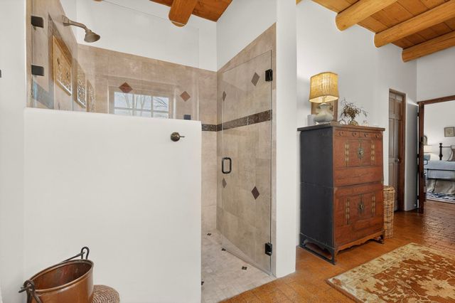 253 Old Church Road, Corrales, NM 87048