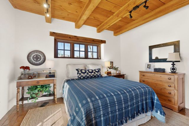 253 Old Church Road, Corrales, NM 87048