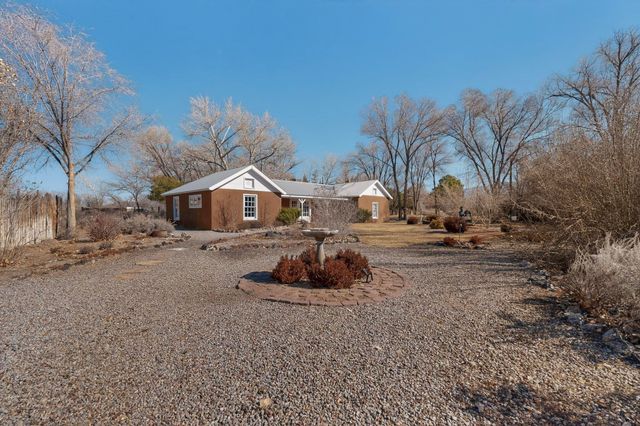 253 Old Church Road, Corrales, NM 87048