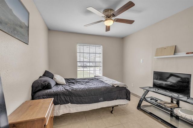 308 Tiegs Street, League City, TX 77573