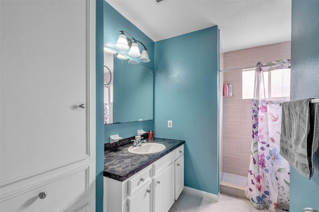 308 Tiegs Street, League City, TX 77573