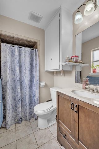 308 Tiegs Street, League City, TX 77573