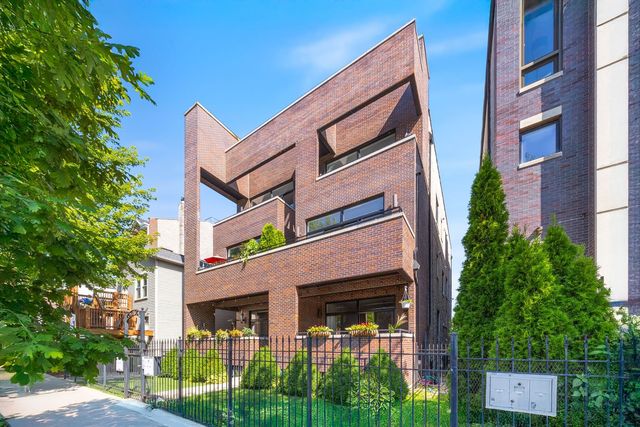 1332 W Hubbard Street 2E, Chicago, IL 60642