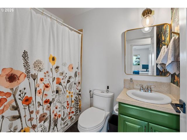 4305 IDAHO St, Vancouver, WA 98661
