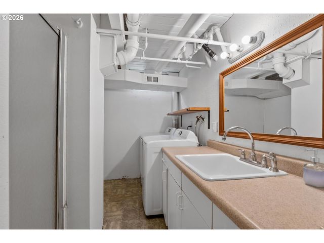 4305 IDAHO St, Vancouver, WA 98661