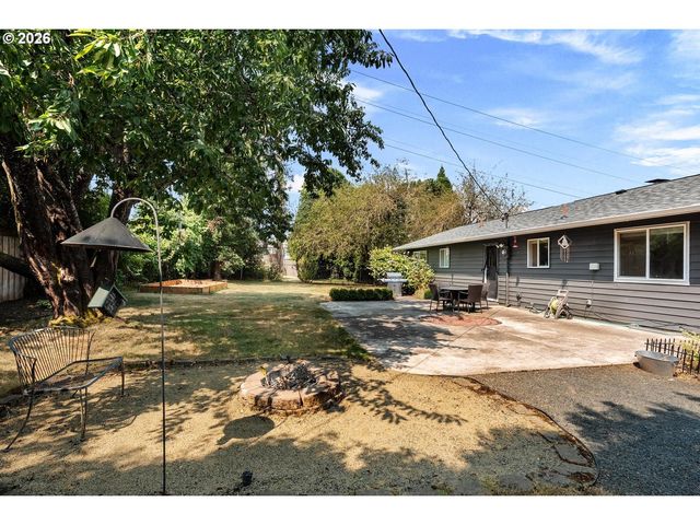 4305 IDAHO St, Vancouver, WA 98661