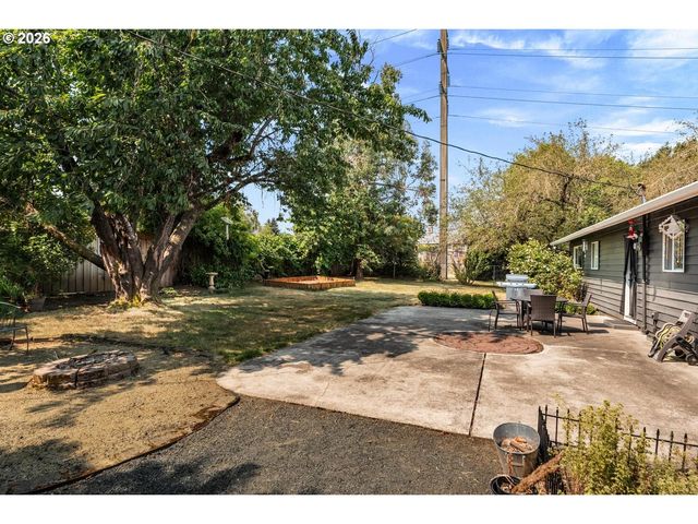 4305 IDAHO St, Vancouver, WA 98661