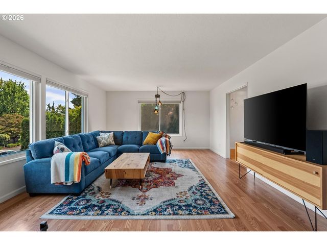 4305 IDAHO St, Vancouver, WA 98661