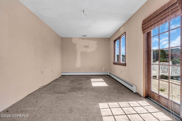 77 Storm Jib Court, Berkeley, NJ 08721