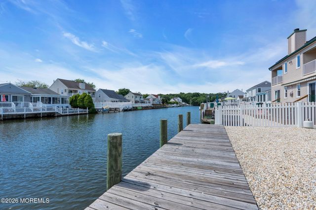 77 Storm Jib Court, Berkeley, NJ 08721