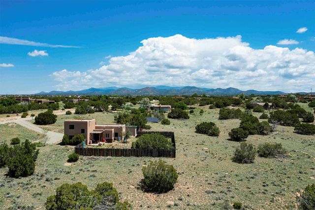 11 Balsa Court, Santa Fe, NM 87508