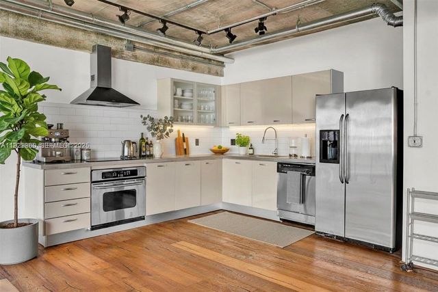 1749 NE Miami Ct 515, Miami, FL 33132