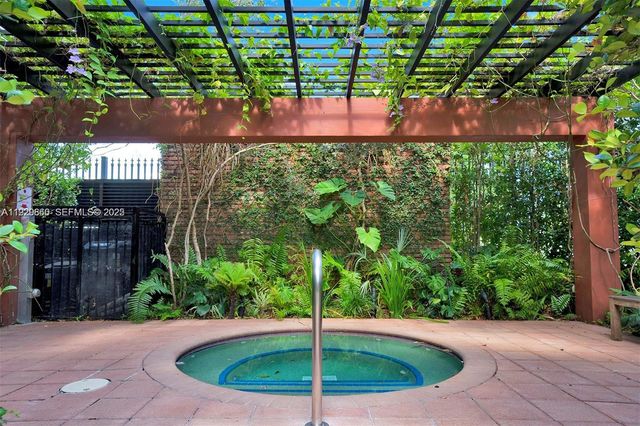 1749 NE Miami Ct 515, Miami, FL 33132