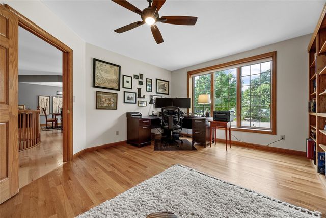 3205 Reston Court NE, Cedar Rapids, IA 52402