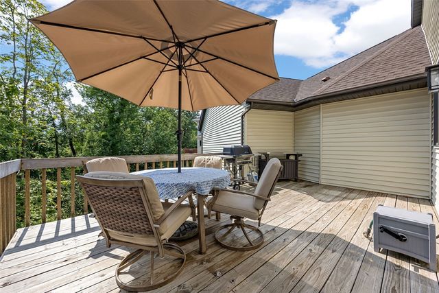 3205 Reston Court NE, Cedar Rapids, IA 52402