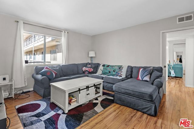 4358 Mammoth Avenue 14, Sherman Oaks, CA 91423