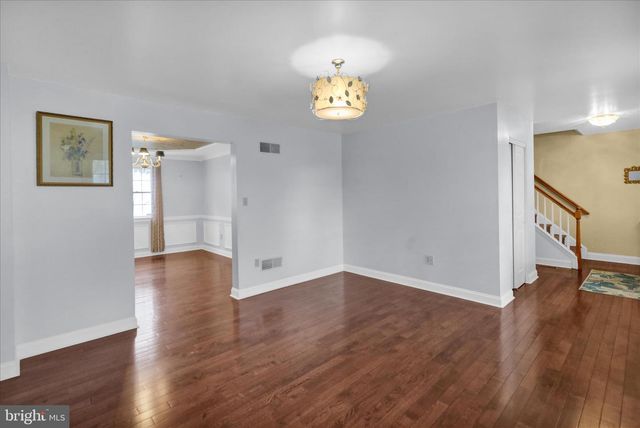 212 PENNSYLVANIA AVE, Reading, PA 19606