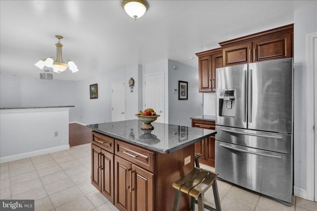 212 PENNSYLVANIA AVE, Reading, PA 19606