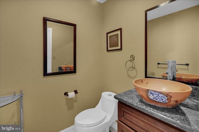 212 PENNSYLVANIA AVE, Reading, PA 19606