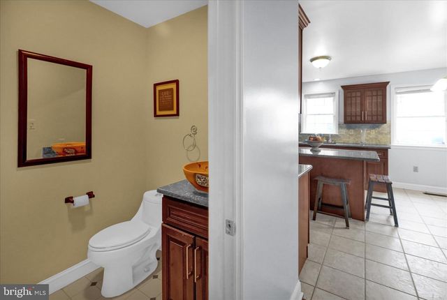 212 PENNSYLVANIA AVE, Reading, PA 19606