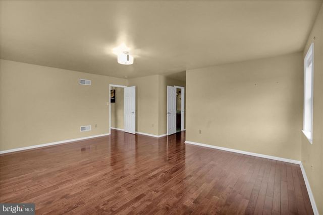 212 PENNSYLVANIA AVE, Reading, PA 19606