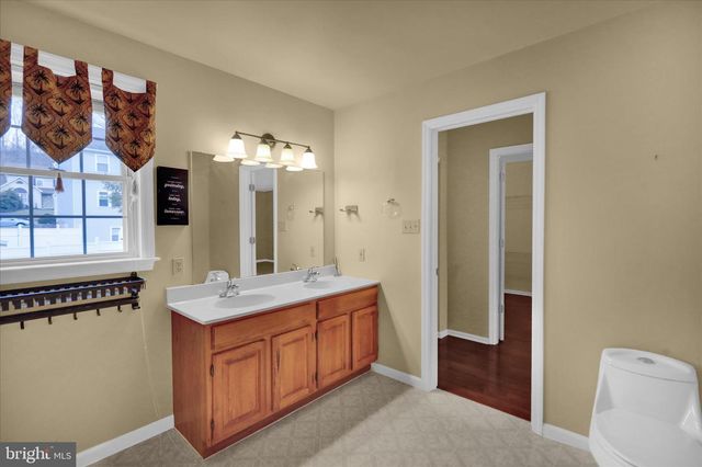 212 PENNSYLVANIA AVE, Reading, PA 19606