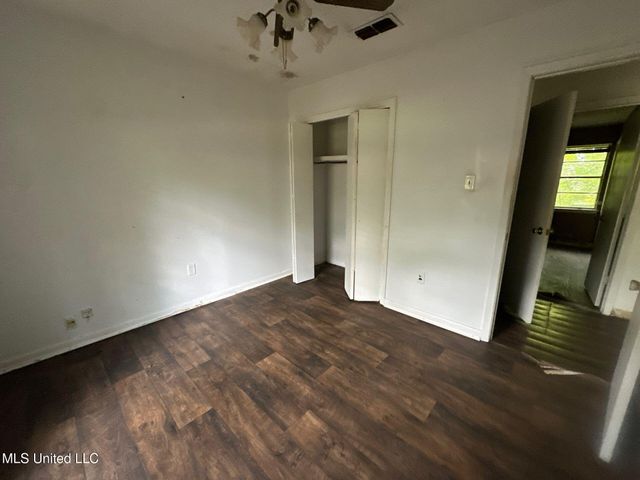 611 Chelsea Drive, Jackson, MS 39212