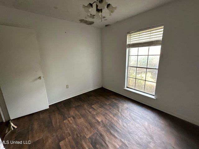 611 Chelsea Drive, Jackson, MS 39212