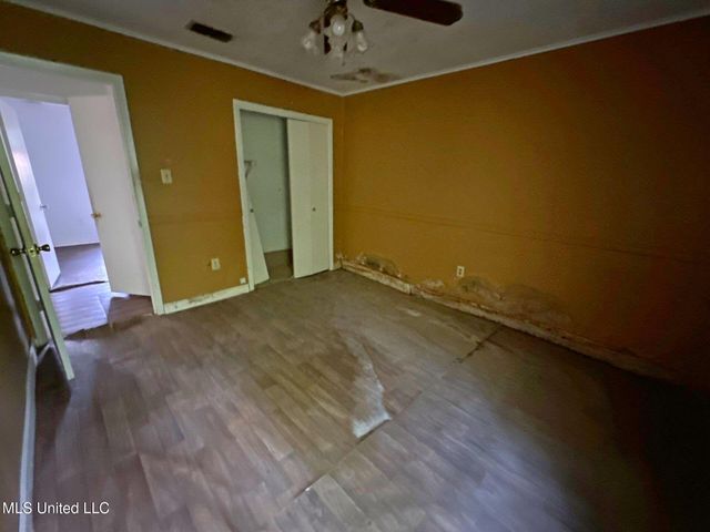 611 Chelsea Drive, Jackson, MS 39212
