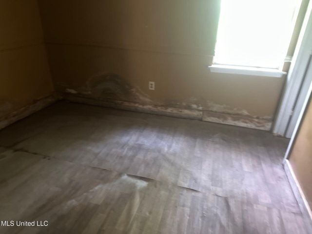 611 Chelsea Drive, Jackson, MS 39212