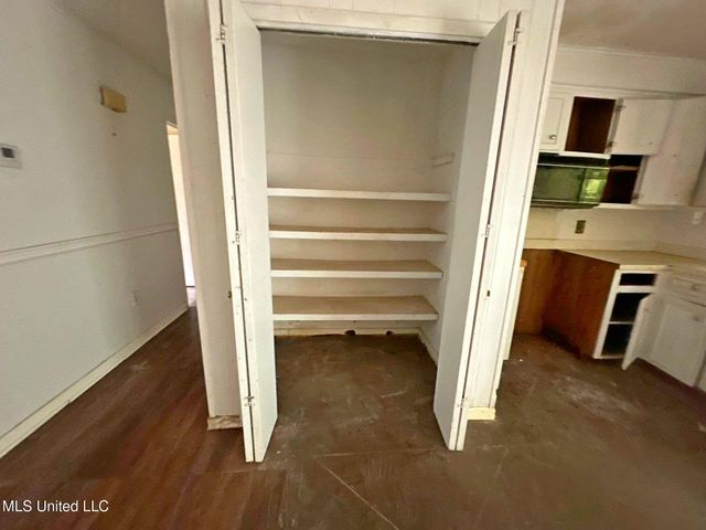 611 Chelsea Drive, Jackson, MS 39212
