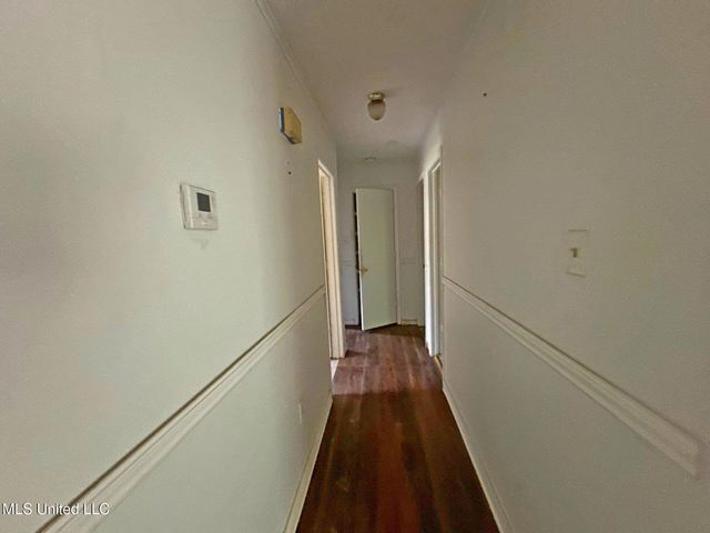 611 Chelsea Drive, Jackson, MS 39212