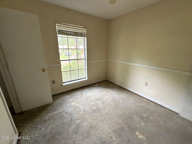 611 Chelsea Drive, Jackson, MS 39212