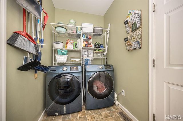 545 Crystal Stream Drive, Wentzville, MO 63385