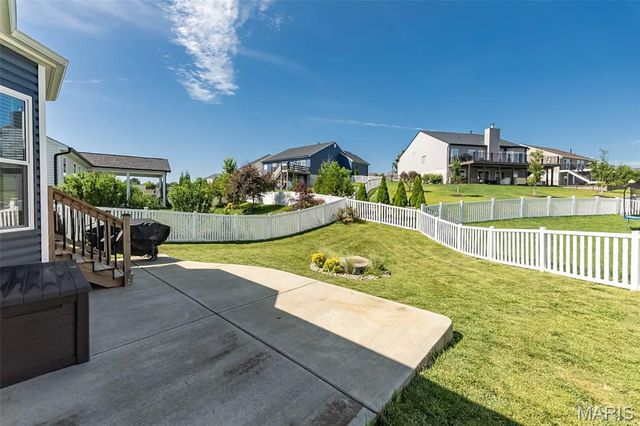 545 Crystal Stream Drive, Wentzville, MO 63385