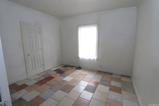 910 Culebra, San Antonio, TX 78201