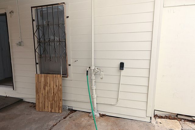 910 Culebra, San Antonio, TX 78201